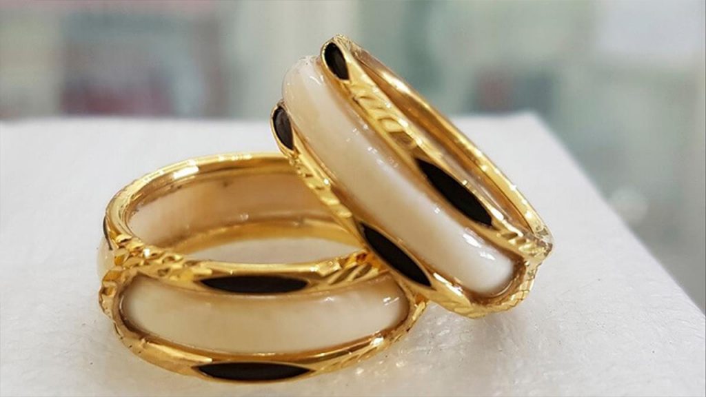 Mơ thấy nhẫn v&agrave;ng