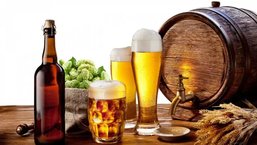 Mơ thấy uống rượu là điềm gì?